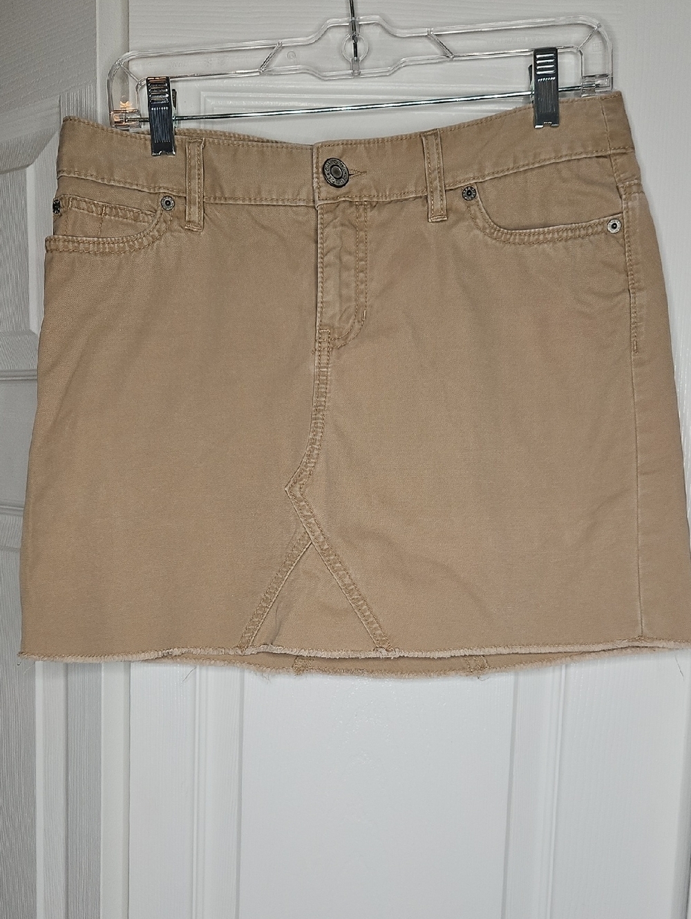 Y2K GAP Khaki/Tan Denim Mini Skirt with Front Seam, Frayed Hem Size 4